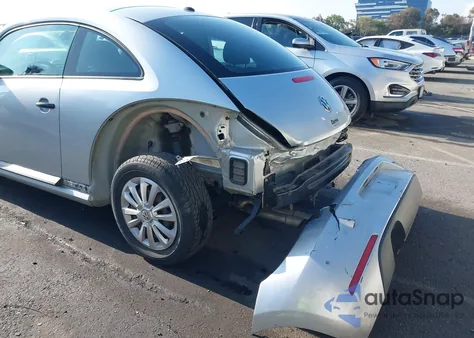 2012 Volkswagen Beetle Entry z USA, uszkodzony, nr VIN 3VWFP7AT0CM615475